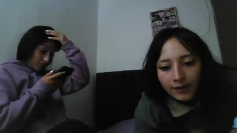 Snapshot of lia_queen610 chatting on 9, 10, 2025 Little Queen Lia online show from 9, 10, 2025