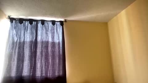 Little Queen Lia  online show from 29, 3, 2026