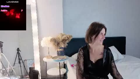 Snapshot of lia_reyn chatting on 2, 7, 2026 lia_reyn online show from 2, 7, 2026