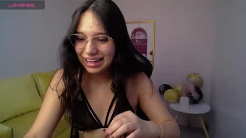 Snapshot of lia_rose_ch chatting on 1, 7, 2026 lia_rose_ch online show from 1, 7, 2026