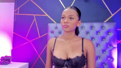 Snapshot of liaa_taylor1 chatting on 23, 7, 2026 Lia online show from 23, 7, 2026