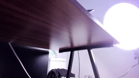 Liam Smith online show from 1, 10, 2025