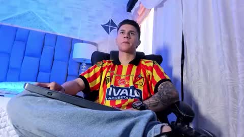 Liam Smith online show from 7, 10, 2025