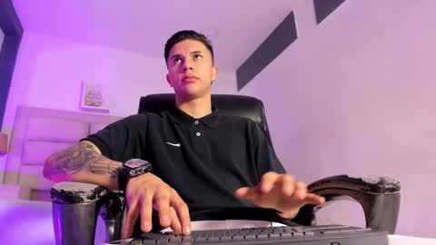 Liam Smith online show from 13, 10, 2025