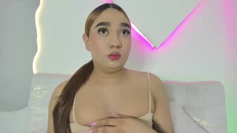 Snapshot of liacampbell__ chatting on 15, 6, 2026 La online show from 15, 6, 2026