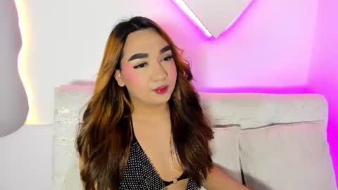 Snapshot of liacampbell__ chatting on 25, 7, 2026 La online show from 25, 7, 2026