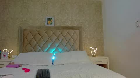 Lia online show from 2, 12, 2024