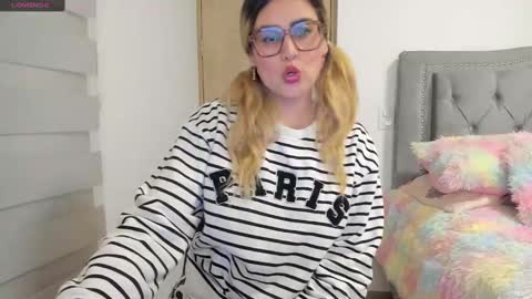 Lia  online show from 15, 1, 2025