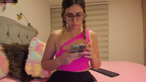 Lia  online show from 24, 1, 2025