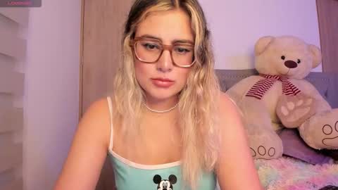 Lia  online show from 6, 10, 2025