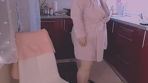 miss Lia  colection for travel online show from 4, 4, 2026