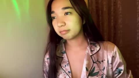 Snapshot of liaisonx_rosa chatting on 15, 12, 2025 liaisonx_rosa online show from 15, 12, 2025