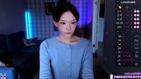 lialilia online show from 9, 10, 2025