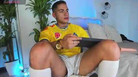 Snapshot of liam__cox chatting on 17, 6, 2026 liam__cox online show from 17, 6, 2026