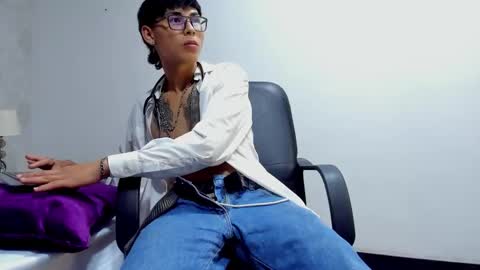 Liam Adamms online show from 3, 2, 2026