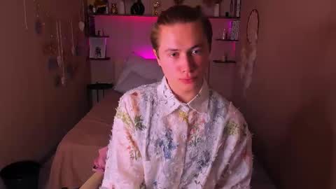 Snapshot of liam_crown chatting on 13, 11, 2025 Liam online show from 13, 11, 2025