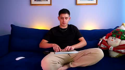 Liam online show from 1, 12, 2024