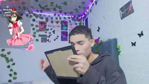 liam_honey18 online show from 17, 10, 2025