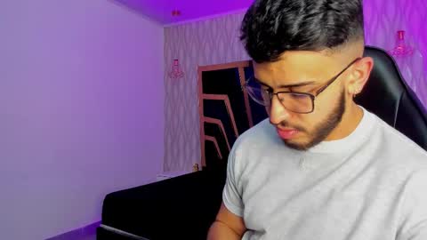 Snapshot of liam_kleiin chatting on 17, 2, 2026 LIAM KLEIN online show from 17, 2, 2026