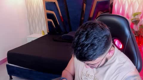 Snapshot of liam_kleiin chatting on 22, 2, 2026 LIAM KLEIN online show from 22, 2, 2026