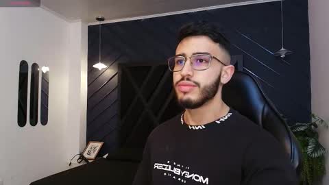 Snapshot of liam_kleiin chatting on 23, 2, 2026 LIAM KLEIN online show from 23, 2, 2026