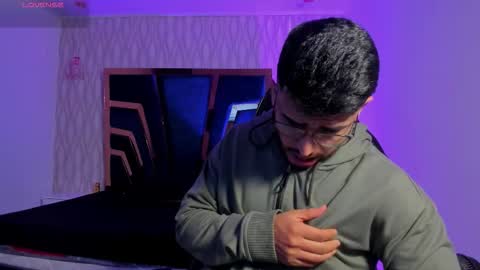 Snapshot of liam_kleiin chatting on 26, 3, 2026 LIAM KLEIN online show from 26, 3, 2026