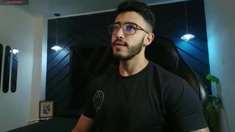 Snapshot of liam_kleiin chatting on 30, 3, 2026 LIAM KLEIN online show from 30, 3, 2026