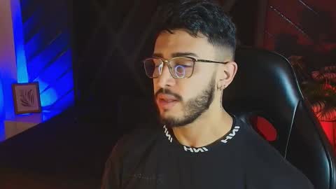 Snapshot of liam_kleiin chatting on 15, 4, 2026 LIAM KLEIN online show from 15, 4, 2026