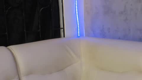 liam_knight online show from 28, 11, 2025