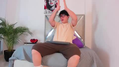 Call me Lian online show from 16, 3, 2026