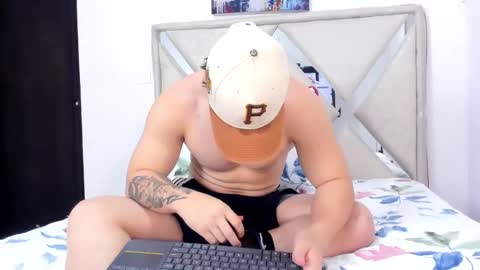 Snapshot of liam_saint chatting on 7, 6, 2026 Call me Lian online show from 7, 6, 2026