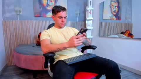 Liam online show from 31, 12, 2024