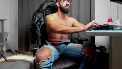 Snapshot of liamaesthetic chatting on 2, 3, 2025 Liam online show from 2, 3, 2025