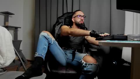 Snapshot of liamaesthetic chatting on 5, 3, 2025 Liam online show from 5, 3, 2025