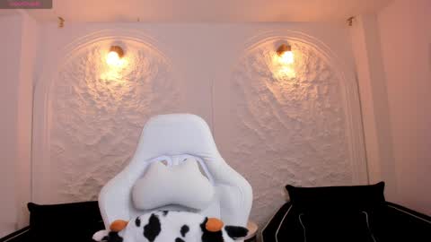 Liam online show from 9, 4, 2026