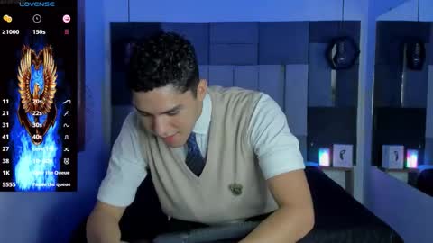 Snapshot of liamnovak chatting on 3, 12, 2025 Liam online show from 3, 12, 2025