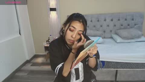 L I A M O N R O E online show from 7, 10, 2025