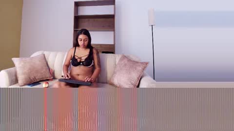 Snapshot of liamoon_ chatting on 8, 10, 2025 Lia online show from 8, 10, 2025
