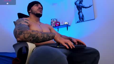 Snapshot of liamreigns_ chatting on 22, 6, 2026 liam online show from 22, 6, 2026