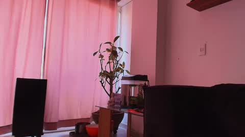 Lian Oconner online show from 2, 10, 2025