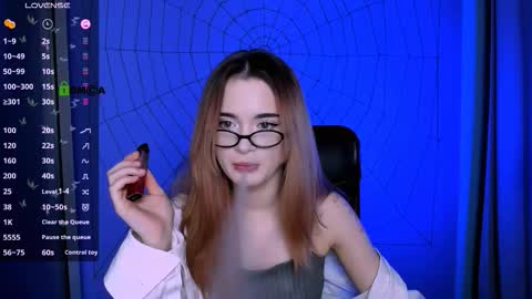 Little Liana  online show from 10, 11, 2025