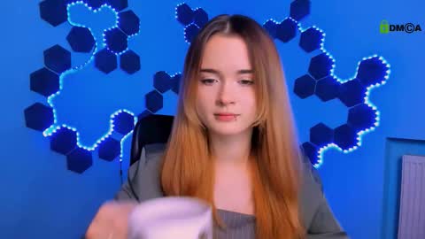 Little Liana  online show from 30, 11, 2025