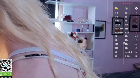 Snapshot of liane_bennet chatting on 9, 5, 2026 Sofia online show from 9, 5, 2026