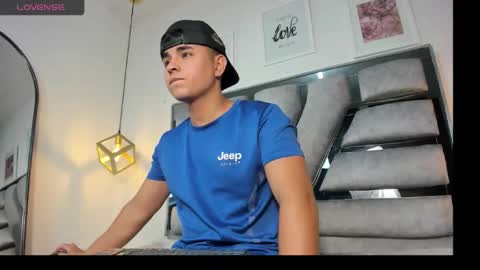 lianfox_ online show from 16, 4, 2026