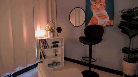 Lia online show from 28, 10, 2025