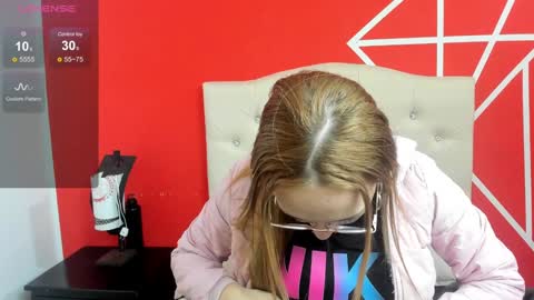 Snapshot of liaroberts1 chatting on 30, 12, 2024 Lia Roberts online show from 30, 12, 2024