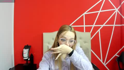 Snapshot of liaroberts1 chatting on 13, 1, 2025 Lia Roberts online show from 13, 1, 2025