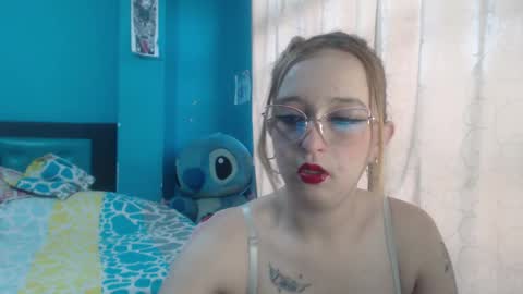 Snapshot of liaroberts1 chatting on 25, 1, 2025 Lia Roberts online show from 25, 1, 2025