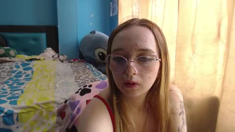 Snapshot of liaroberts1 chatting on 7, 2, 2025 Lia Roberts online show from 7, 2, 2025