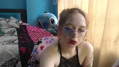 Snapshot of liaroberts1 chatting on 11, 2, 2025 Lia Roberts online show from 11, 2, 2025